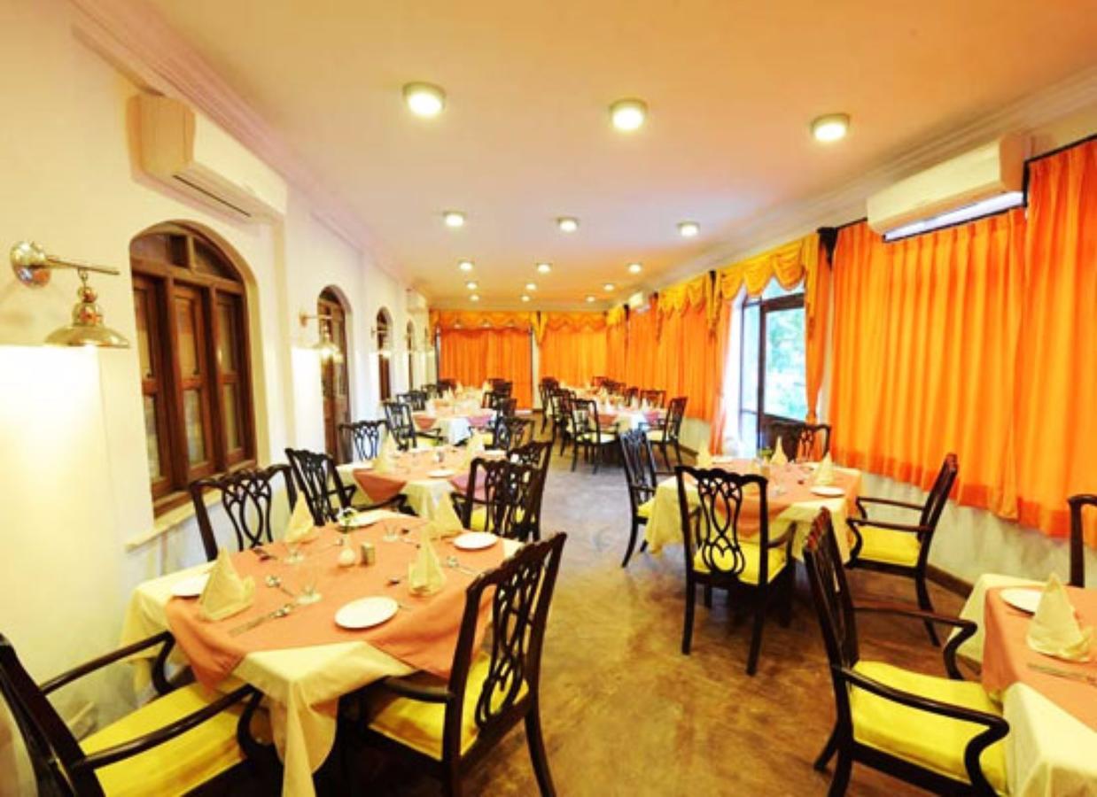 Atulya Fort Khejarla Eksteriør bilde